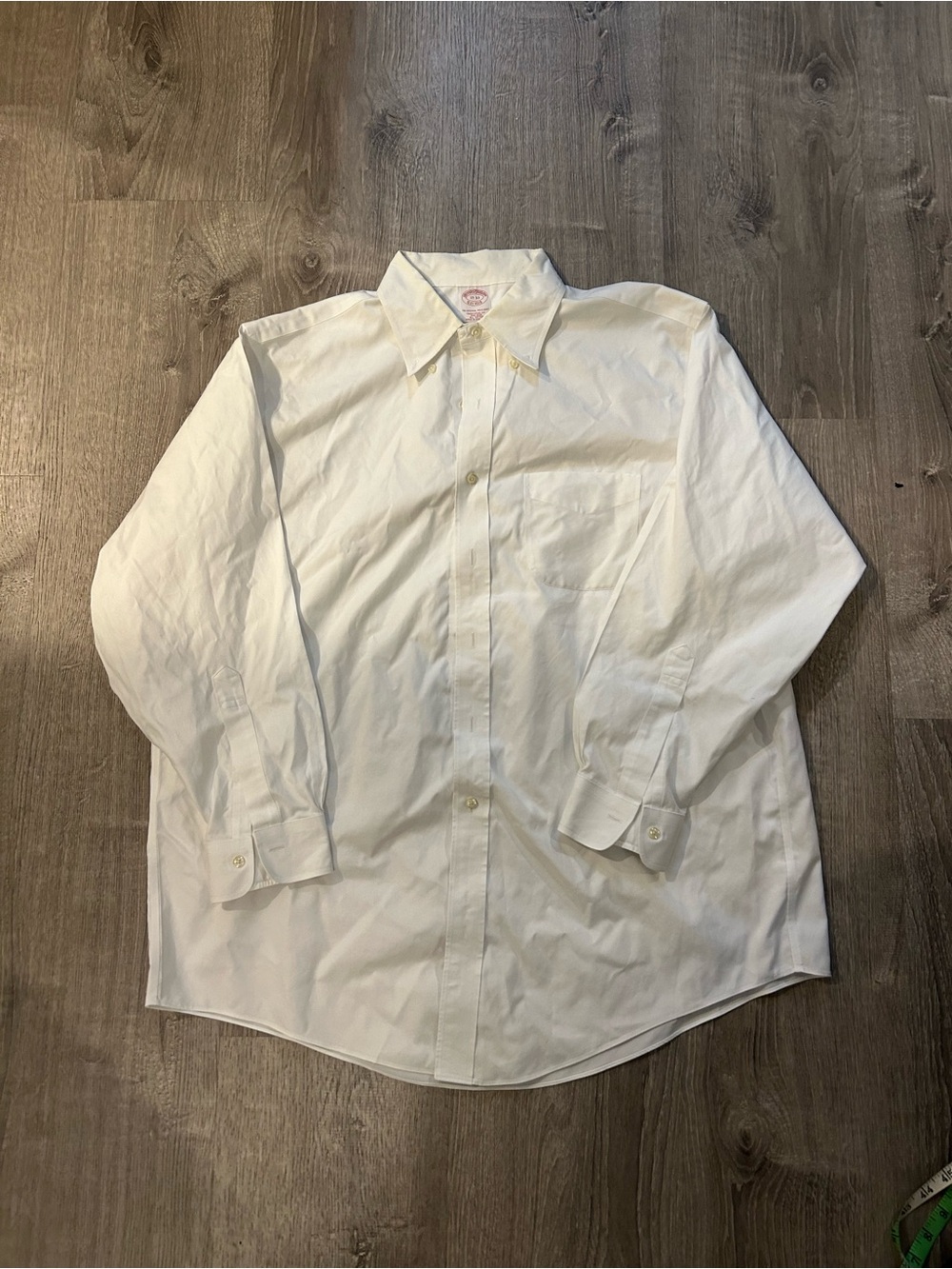 Brooks Brothers Men's White Oxford Long-Sleeve Dress Shirt - Classic Button-Down